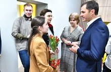 Мэр Ярославля наградил волонтеров, которые помогают врачам в больницах