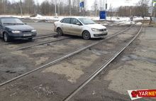 В Ярославле аварийный трамвайный переезд может оставить без транспорта целый район