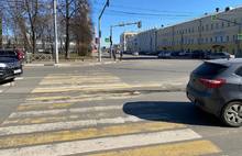 В Ярославле автокран оборвал троллейбусные провода