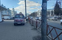В Ярославле на проспекте Октября демонтируют заборы