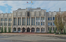 Московский подрядчик высадит голубые ели перед зданием ярославского правительства