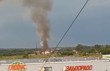 В Ярославле за «Глобусом» поднялся столб огня и дыма