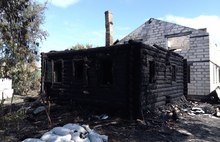 «Про нас все забыли»: хозяева сгоревших из-за бензовоза домов под Ярославлем нуждаются в помощи