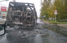 В Ярославле сгорел автобус питерского перевозчика