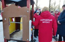 «На таком же погиб ребенок»: федеральная проверяющая осмотрела детские городки в Ярославле     