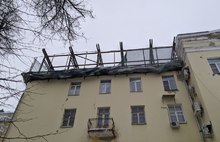  «Это захват»: клиника депутата ярославской облдумы надстраивает этаж в жилом доме