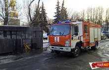 В Ярославле горела «дизайнерская» контейнерная площадка