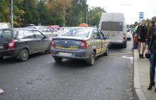 В Ярославле водитель такси протаранил «маршрутку»