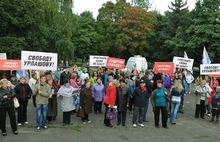 Оппозиция на митинге в Ярославле объединила две повестки: арестованного мэра и результаты выборов. Фоторепортаж