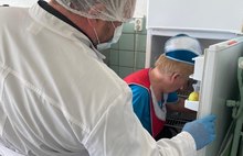 В школе под Ярославлем нашли просроченное мясо кур