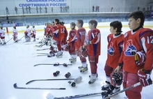 В Ярославле мастер-класс дал легенда советского хоккея Борис Михайлов. Фоторепортаж