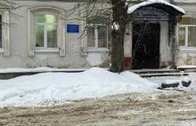 В Рыбинске из-за плохой уборки снега не проехать к детской больнице