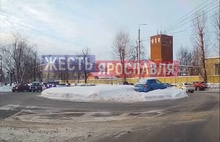 Во время расчистки дороги под Ярославлем КДМ улетела в кювет