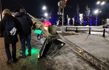 В центре Ярославля снесли светофор