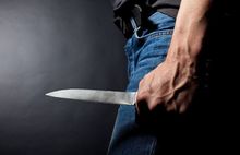 В Ярославской области мужчина ударил полицейского ножом в шею