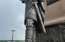 Основателю Ярославля приварили обломок меча