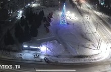 В Ярославской области машина врезалась в остановку с людьми