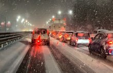 Ярославль из-за метели встал в десятибалльный коллапс