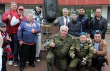 Кубок Гагарина побывал в гостях у ярославских ветеранов боевых действий