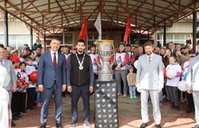 Форвард ярославского «Локомотива» привез Кубок Гагарина в Татарстан