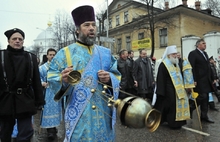 В Ярославле прошел традиционный Крестный ход в День народного единства и Иконы Казанской Божией Матери. Фоторепортаж