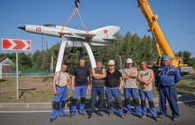 В Рыбинске установили самолёт-памятник