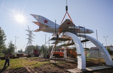 В Рыбинске установили самолёт-памятник