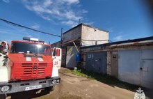 В ярославском гаражном кооперативе горела баня