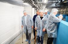 Ветеранам ярославского агропрома показали ферму клариевого сома