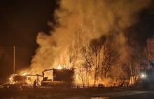 В ярославской деревне сгорел дом многодетной мамы-волонтёра