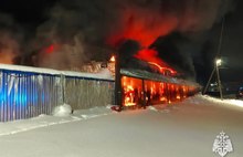 В МЧС рассказали о сложностях тушения пожара на Угличской птицефабрике