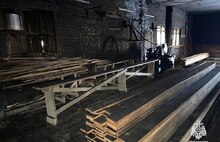 Под Ярославлем из-за аварии на электросети горело частное строение