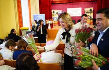 Областная Дума наградила медперсонал военного госпиталя в Ярославле