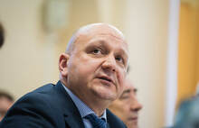 В Ярославле бывшего директора департамента будут судить за взятки телефонами