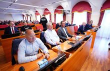 Депутаты фракций Ярославской облдумы задали вопросы губернатору