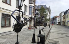 В пешеходном центре Ярославля появился фонарный джаз-бенд