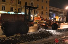 С центральных магистралей Ярославля за прошедшие выходные вывезен весь снег. Фоторепортаж