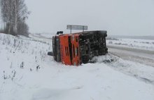 В Ярославской области перевернулся КАМАЗ