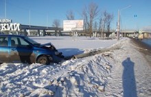 В Ярославле Лада снесла фонарный столб