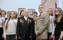 В Ярославле ветерану авиаполка «Нормандия-Неман» вручили золотую медаль «Ренесанз Франсез». Фоторепортаж