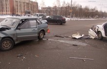 В Ярославле произошло тройное столкновение 