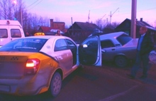 В Рыбинске Ярославской области столкнулись два автомобиля