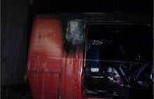 В Ярославле при пожаре в автомобиле погибло два человека