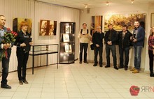 В Ярославле открылась выставка графики и фотографии Сергея Гусарина «Отражение». Фоторепортаж