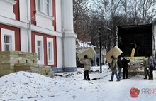 Главный врач больницы Соловьева в Ярославле Александр Дегтярев: «Первые посетители в старом отремонтированном корпусе появятся уже в апреле». Фоторепортаж