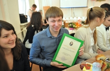 В Ярославле ректор ЯРГУ наградил лучших студентов. Фоторепортаж
