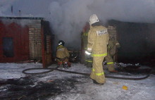 В Ярославской области сгорел гараж вместе с автомобилем