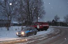 В кювете у Малой Лухи в Ярославской области оказался внедорожник «Мерседес Бенс GL-350»
