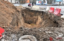 В Ярославле вновь обвалился асфальт. Фоторепортаж