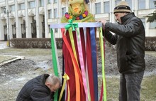 В центре Ярославля появились Олимпийская Масленица, Веснянка и Масленичка-медсестричка. Фоторепортаж